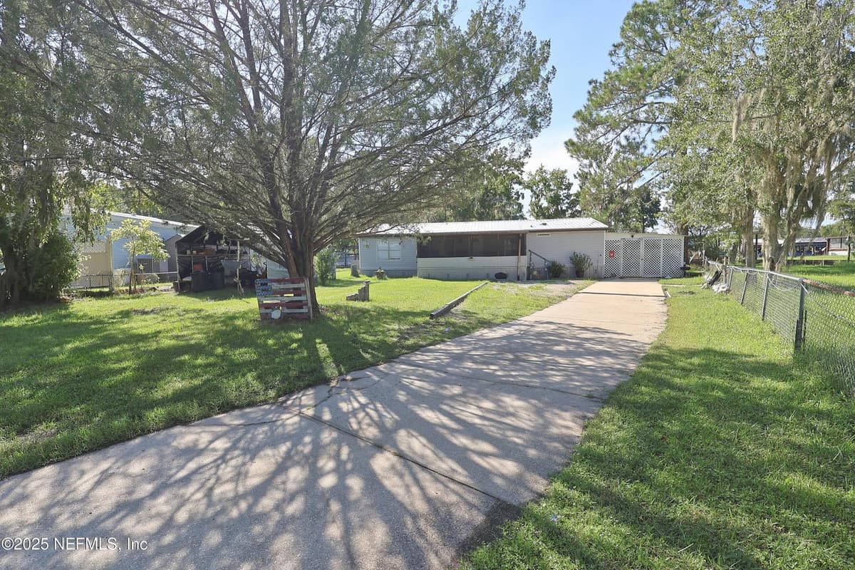 138 EDGEWATER Road, Satsuma, FL 32189, Satsuma, FL - photo 2