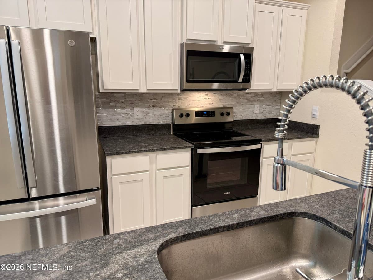 648 YELLOW OAKS Lane, Orange Park, FL 32065, Orange Park, FL - photo 2