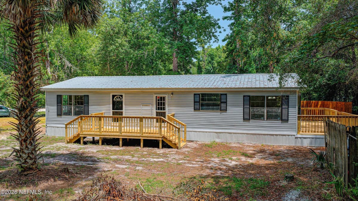 118 WATERWAY Drive, Satsuma, FL 32189, Satsuma, FL - photo 2