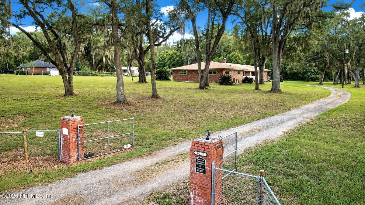 6281 COUNTY ROAD 218, Jacksonville, FL 32234, Jacksonville, FL - photo 2