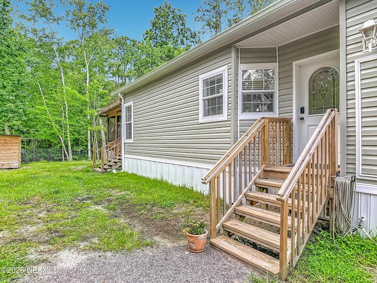 137 KERRY Drive, Satsuma, FL 32189, Satsuma, FL - photo 2