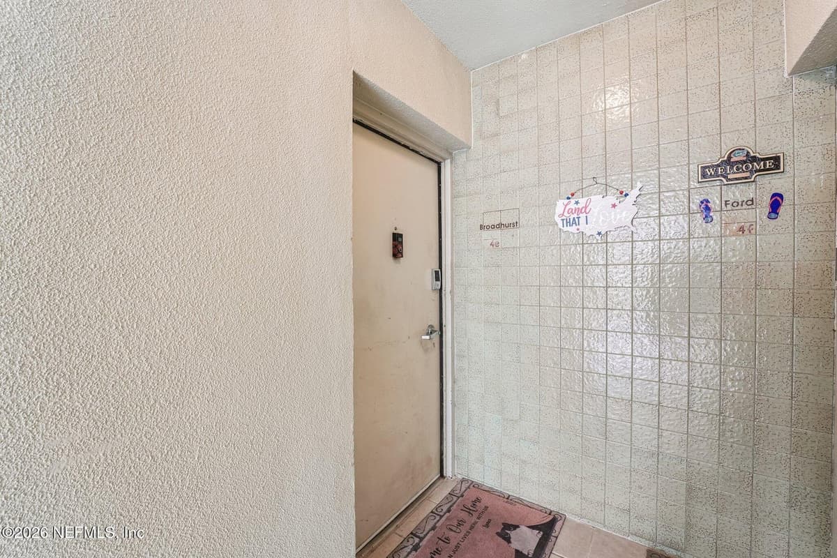 1717 NW 23RD Avenue 4E, Gainesville, FL 32605, Gainesville, FL - photo 3