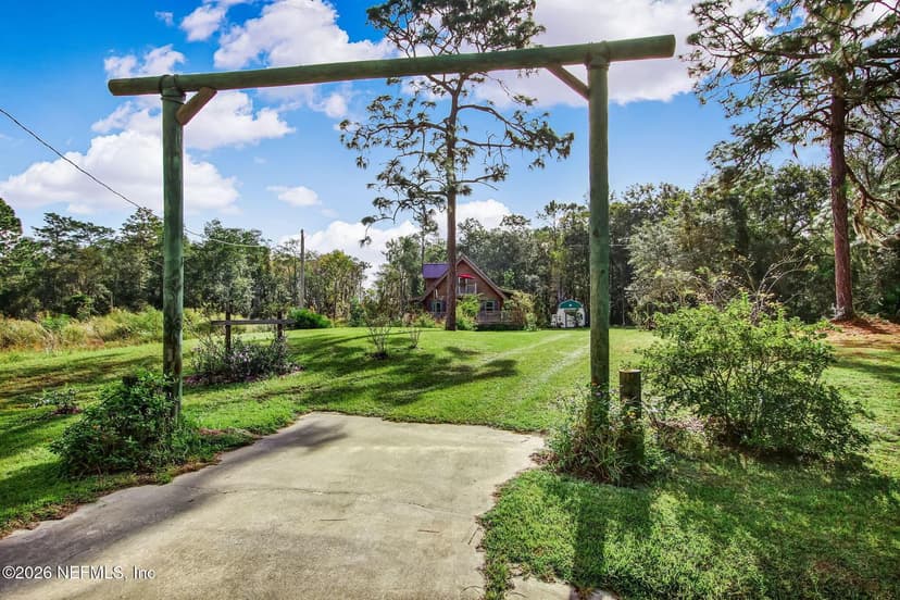 152 PIONEER Trail, Palatka, FL 32043