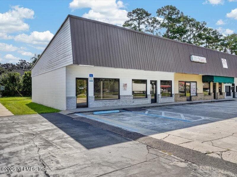 531 S 6TH Street 101 AND 102, Macclenny, FL 32063, Macclenny, FL - photo 2
