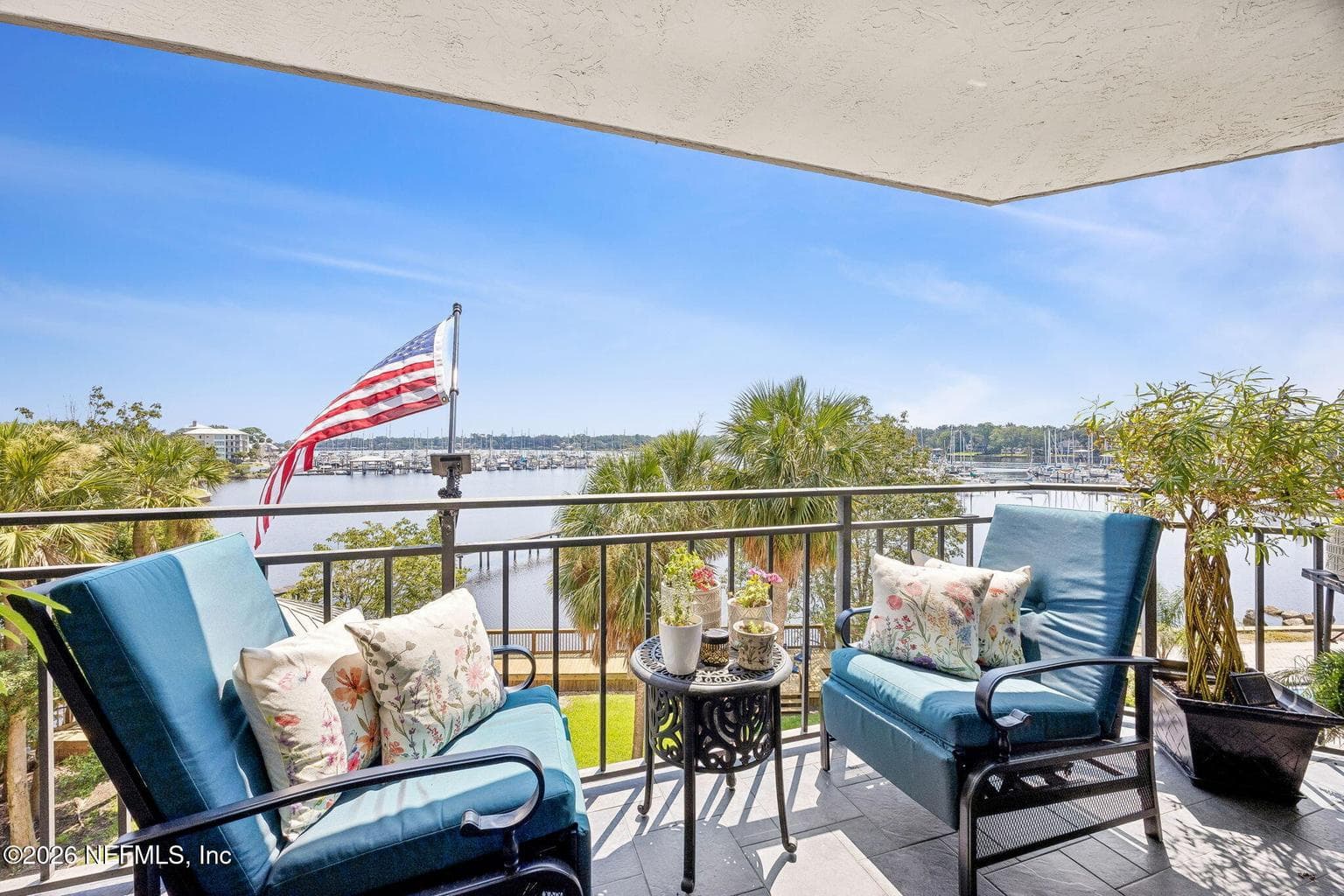 4401 LAKESIDE Drive 303, Jacksonville, FL 32210