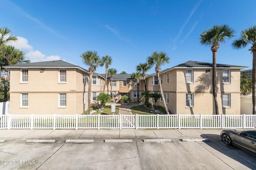 319 1ST Avenue N 2-E, Jacksonville Beach, FL 32250