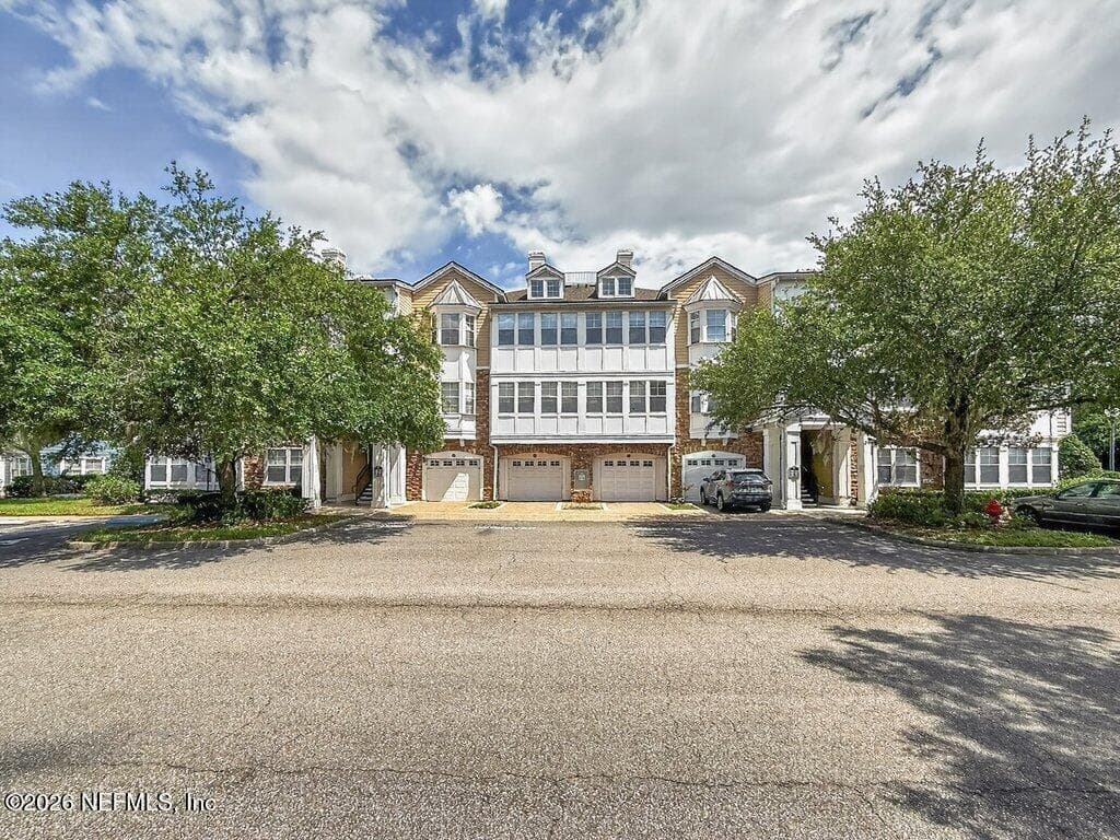 8550 TOUCHTON Road 527, Jacksonville, FL 32216, Jacksonville, FL - photo 2